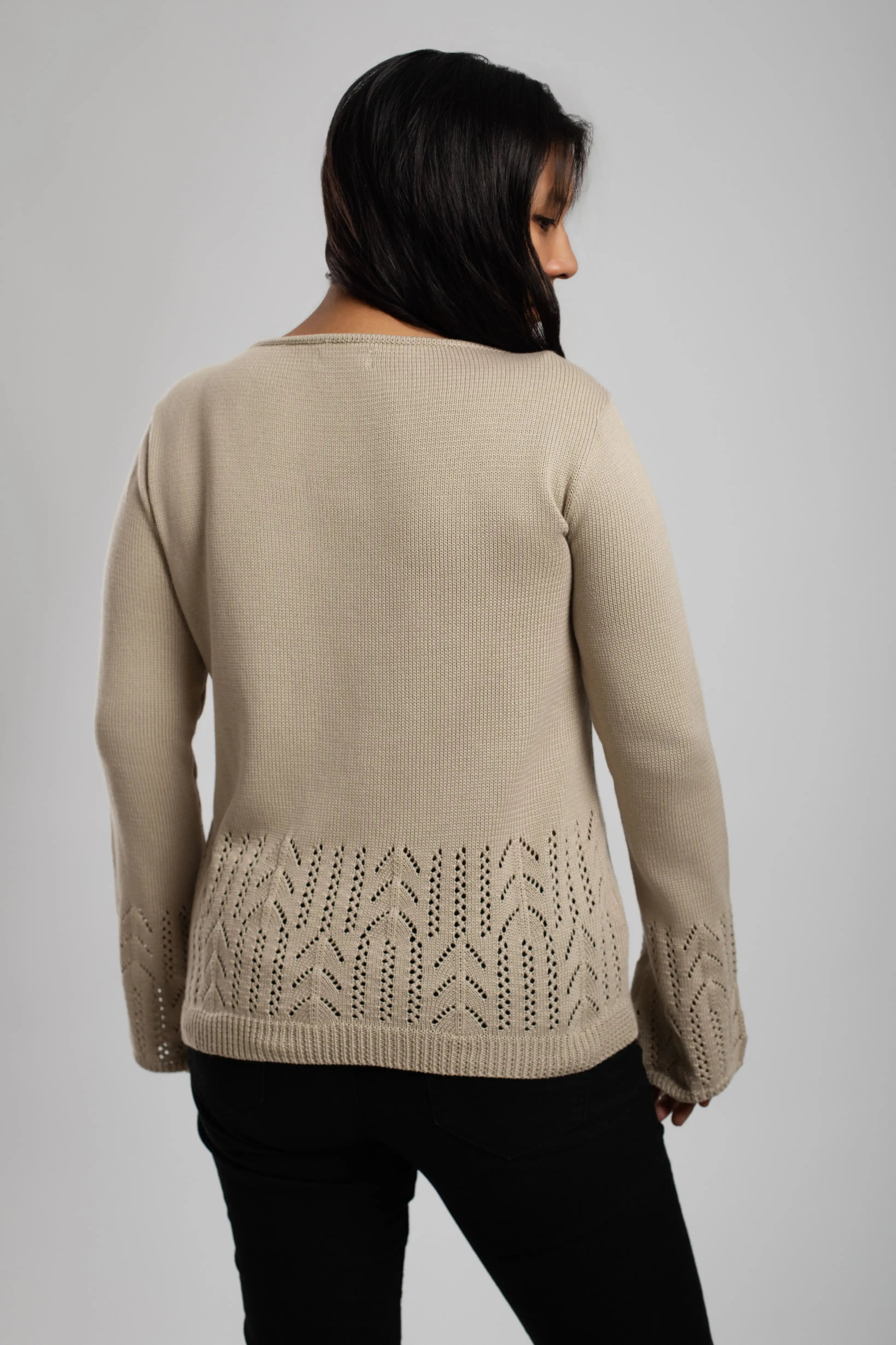 Chompa de tejido color beige